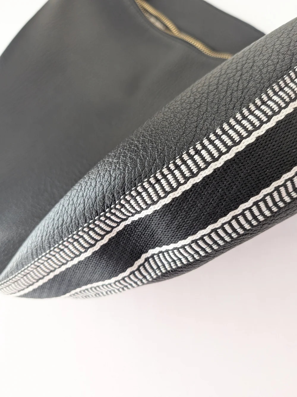 Mali + Lili sleek black
